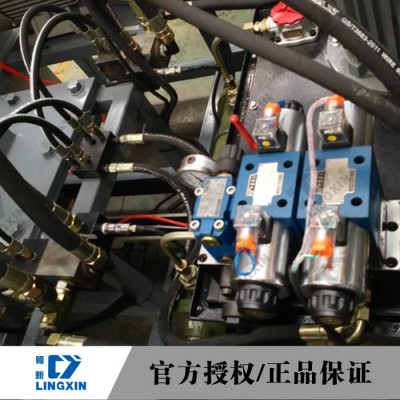 供应领新聚氨酯pu双组份高压发泡机，电动按摩椅头枕发泡设备 头枕设备图3