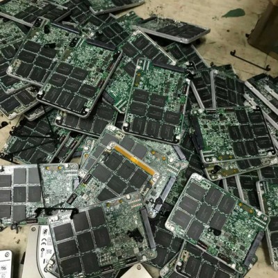 专业 香港电子回收 报废过时电子料 五金半成品手机板液晶屏 液晶玻璃 充电器 电池 数据线 退港回收 香港废料回收公司图3
