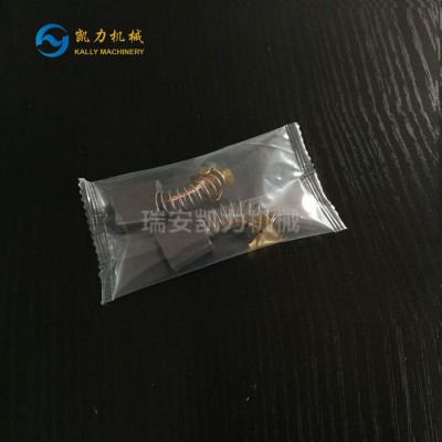 供应瑞安五金包装机  温州螺丝包装机 灯具螺丝包装机  电容电器包装机图3