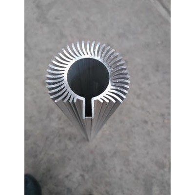 铝型材 生产加工多种电器散热器太阳花  铝合金圆管 电子五金材料配件批发