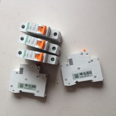 原装%Schneider/施耐德 低压电器 EA9AN1C6 施耐德代理 价格便宜 货源充足图4