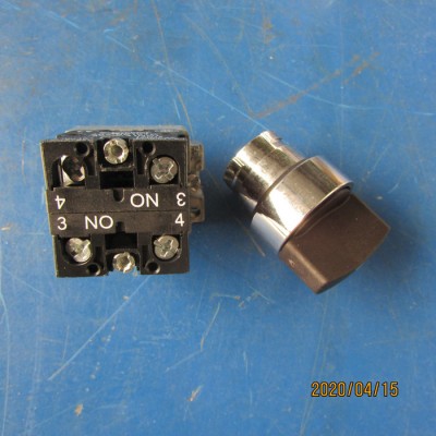 供应徐工装载机电器配件803604676 XB2BD33C选择开关(三位)
