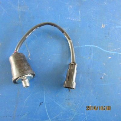 **供应徐工机械装载机电器配件803644182--32-580-002-B制动灯开关图2