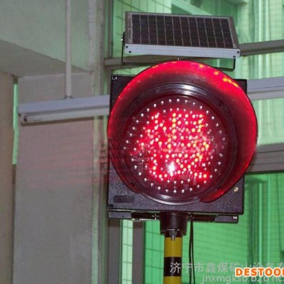 供应道路安全警示灯 太阳能闪光警示灯 安全放心
