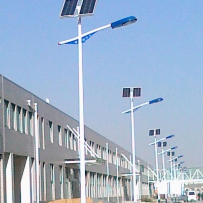 太阳能发电系统 30瓦太阳能路灯 便宜**路灯