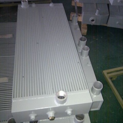 原装雷沃临工徐工等装载机水箱散热器油散热器生产销售图1
