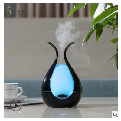 200ML跨境爆款雾化器精油香薰机 空气净化加湿器印LOGO亚马逊定制图2